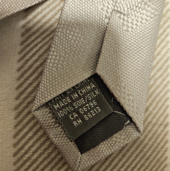 Tristan silk men tie classic white silver 100% silk brand new gift office wear - Picture 3 of 4